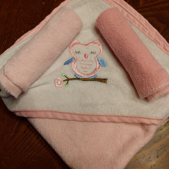 Other - Baby Towel Set